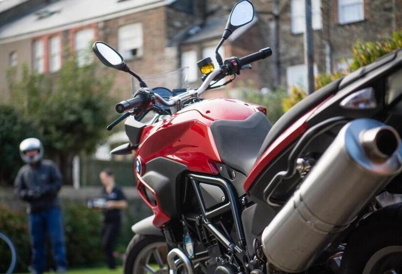 בית מלון כפרי Richmond