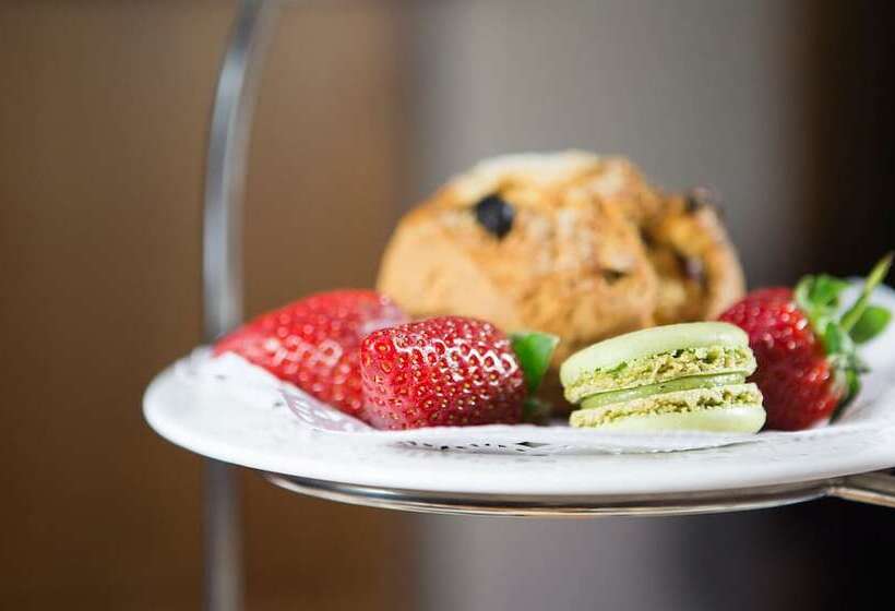 בית מלון כפרי The Royal Highland