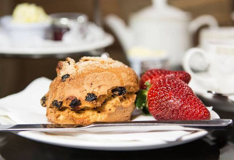 בית מלון כפרי The Royal Highland