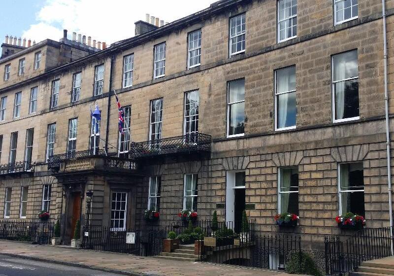 Отель Royal Scots Club