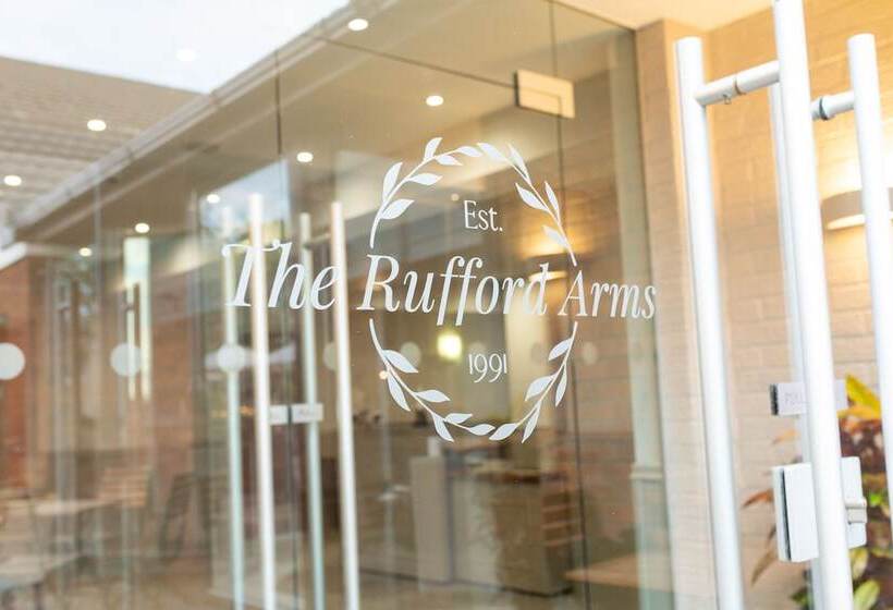 בית מלון כפרי Rufford Arms