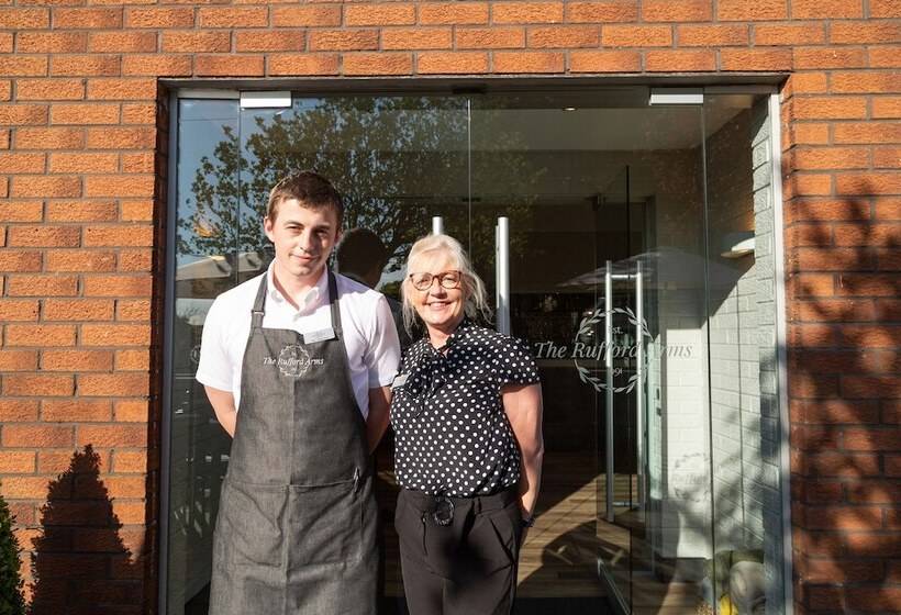 בית מלון כפרי Rufford Arms