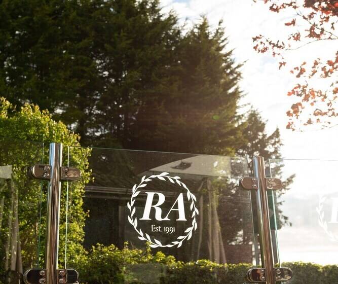 Отель Rufford Arms