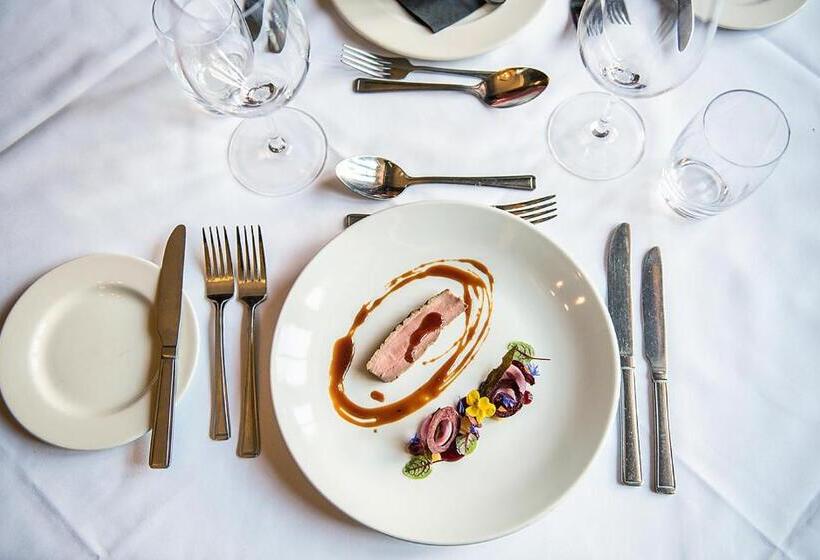 فندق ريفى The Parsonage Hotel & Spa