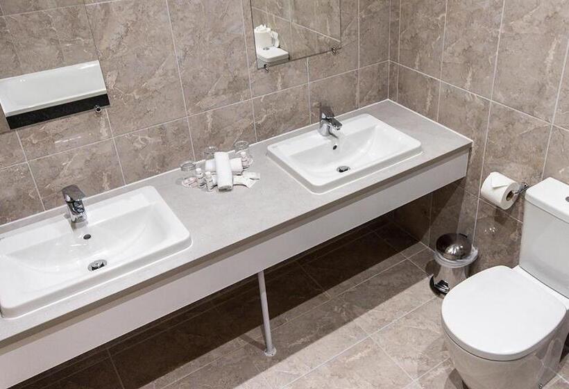 فندق ريفى The Parsonage Hotel & Spa