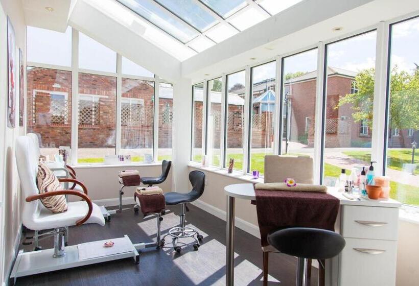 فندق ريفى The Parsonage Hotel & Spa