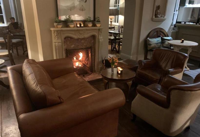 فندق Scarborough Hill Country Inn