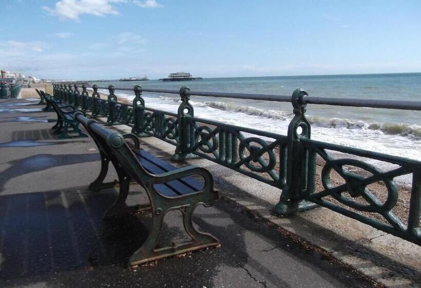 호텔 Seafield House