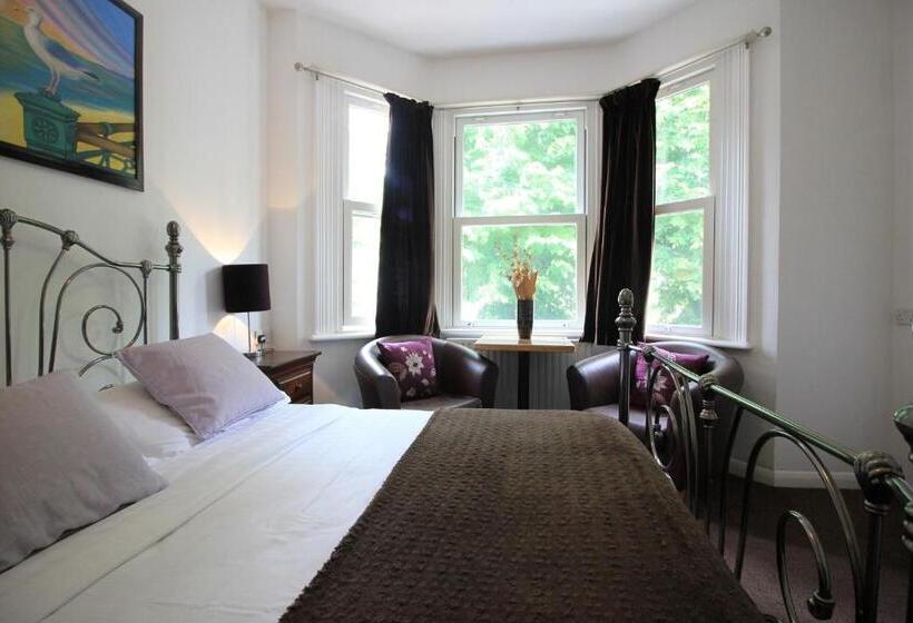 호텔 Seafield House