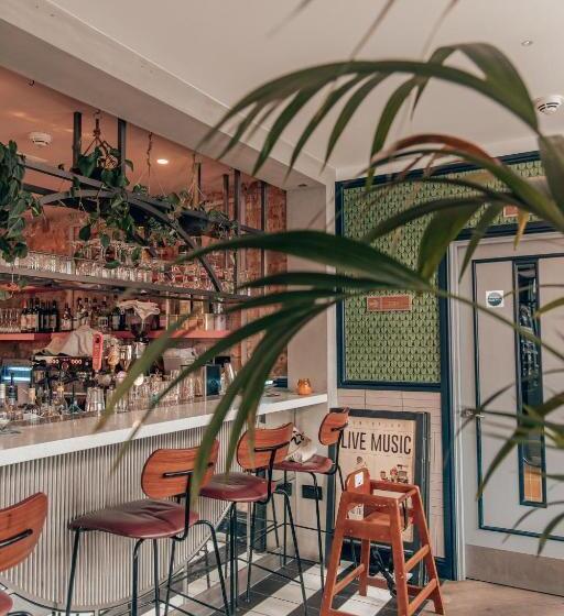 فندق The Camden Town