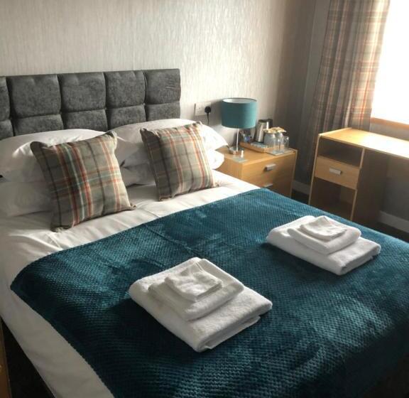 Отель Sinclair Bay Apartments