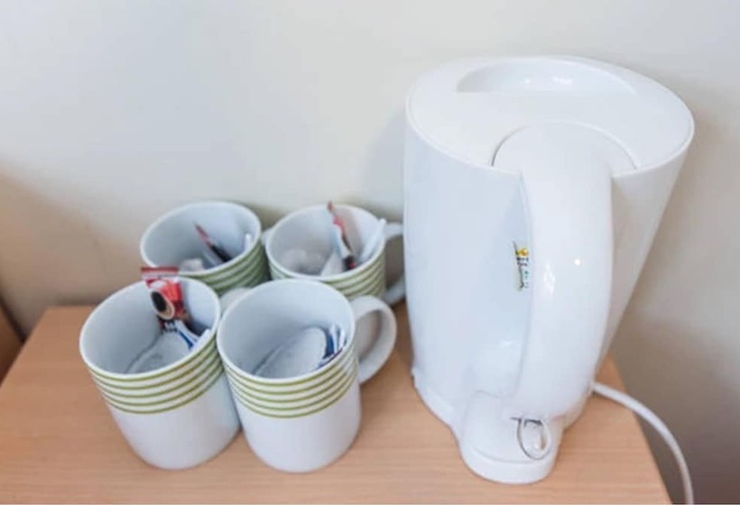 هتل Strand Continental   Hostel