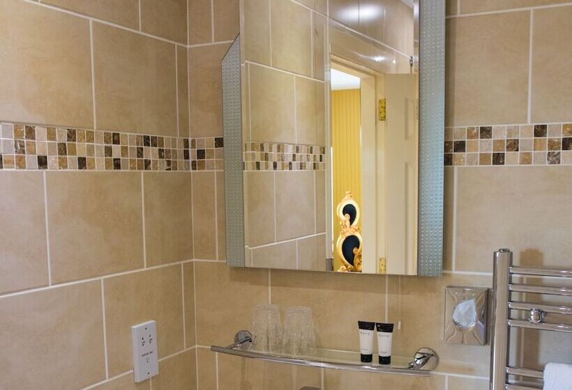 Отель The Belfray Country Inn