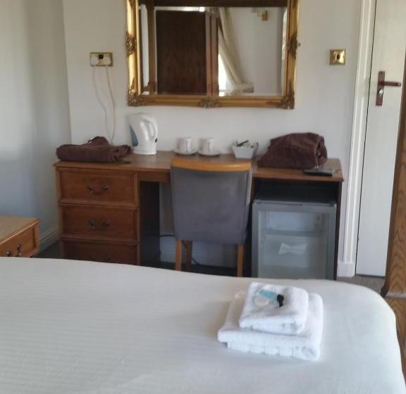 Отель The Bridge