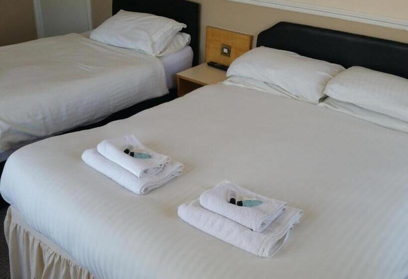 Отель The Bridge