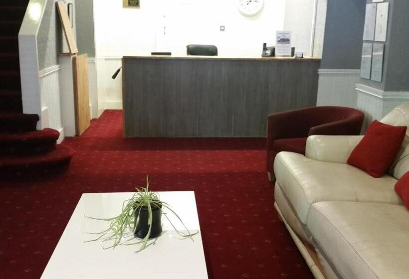 Отель The Bridge