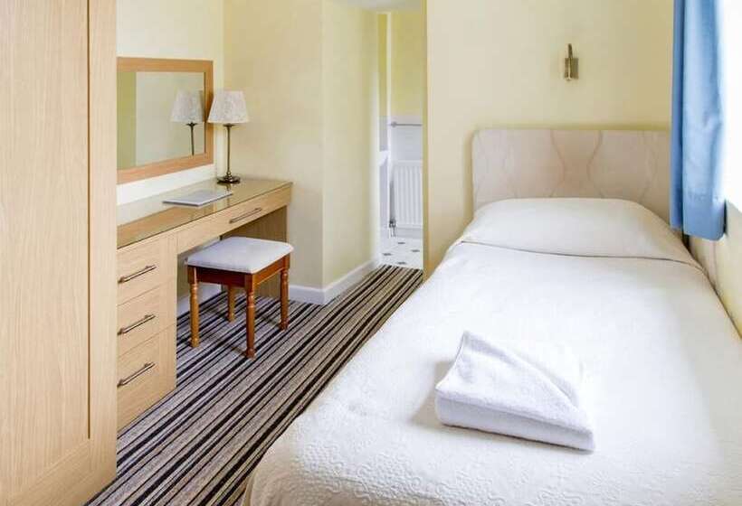 Отель The Broadmead