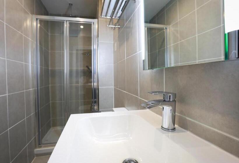 Отель The Chocolate Box