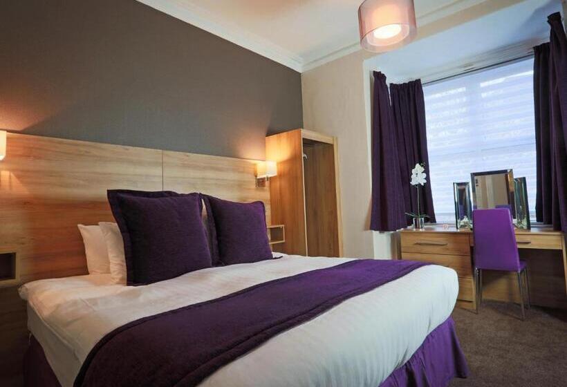 Отель The Chocolate Box