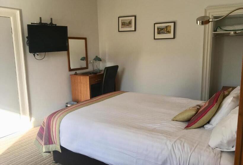 The County Hotel   Self Check In, Speed Wi Fi, Free Parking, Central Location