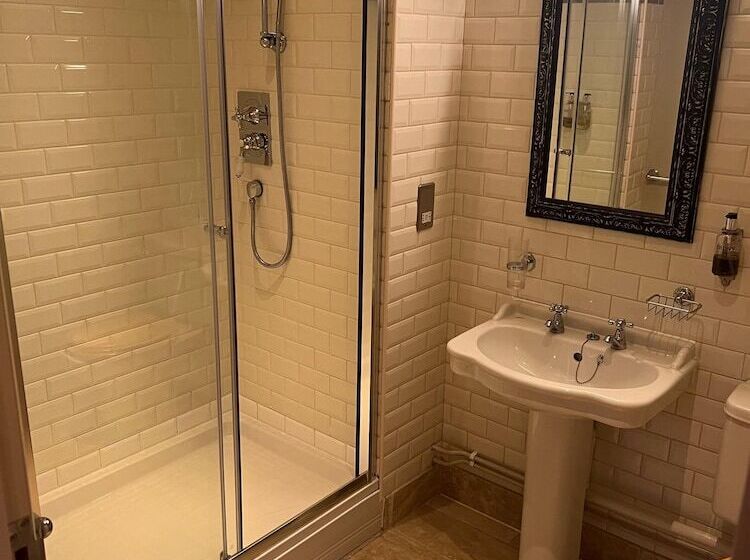 ホテル The George Inn