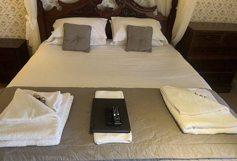 ホテル The George Inn