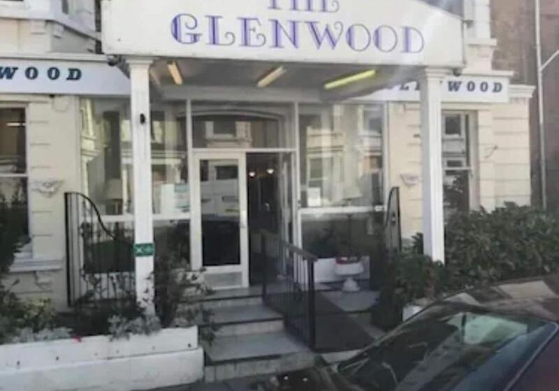 Отель The Glenwood