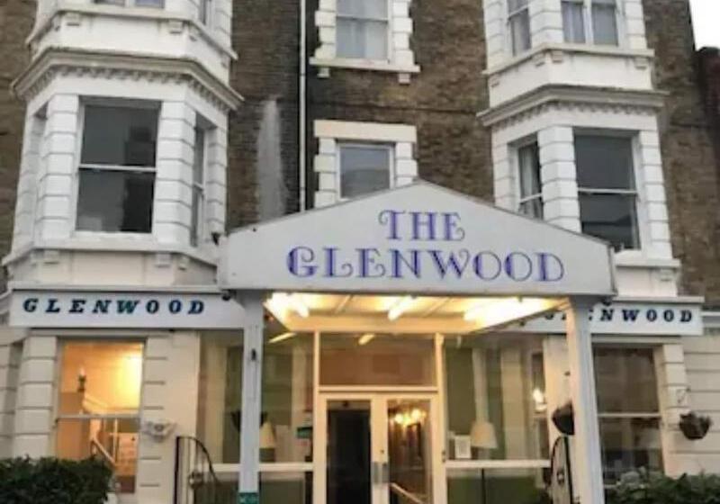 Отель The Glenwood