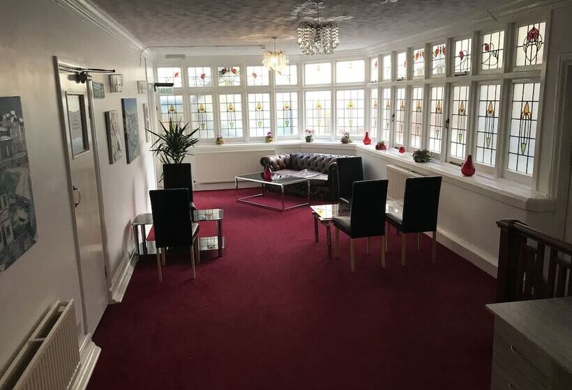 Отель The Glenwood