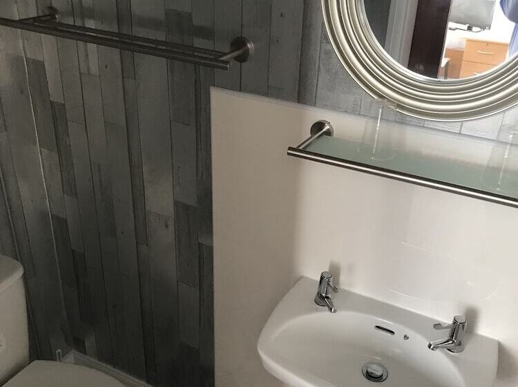 Отель The Glenwood