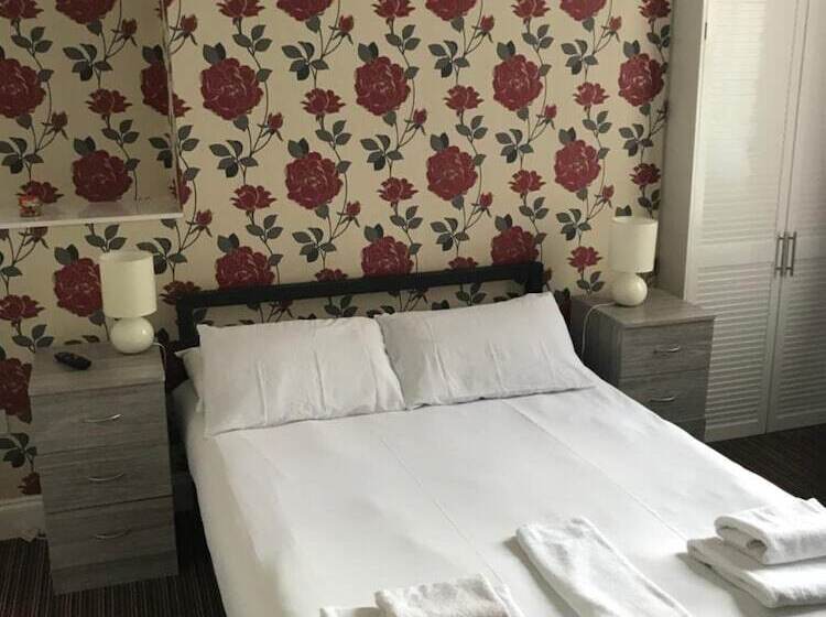 Отель The Glenwood