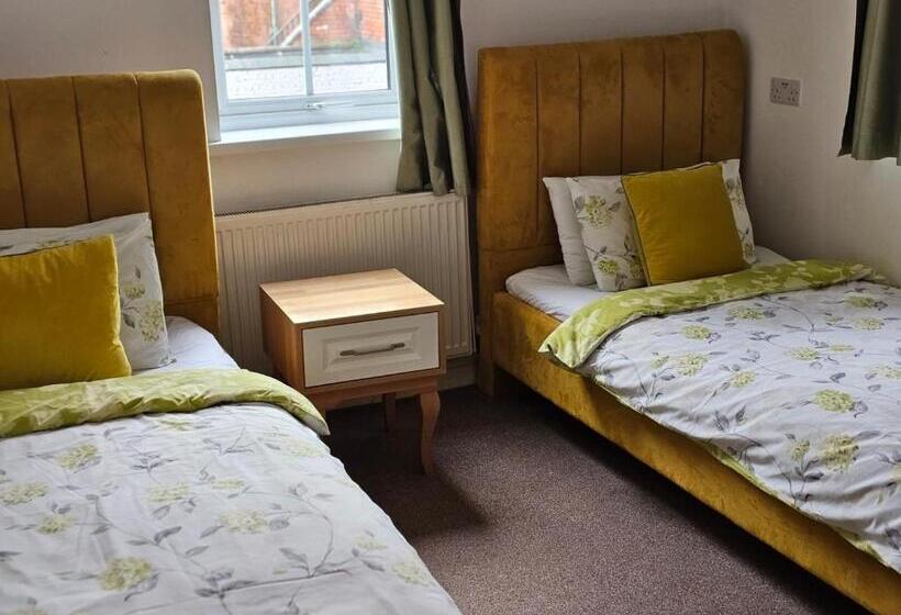 Отель The Gungate