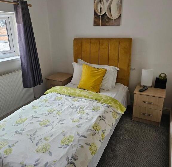 Отель The Gungate