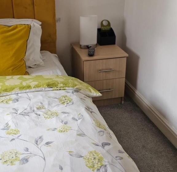 Отель The Gungate