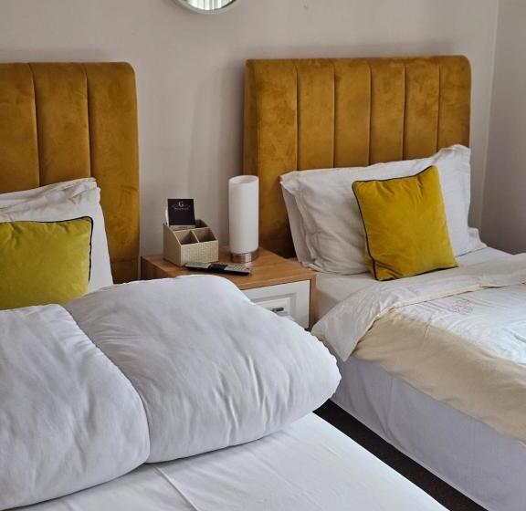 Отель The Gungate