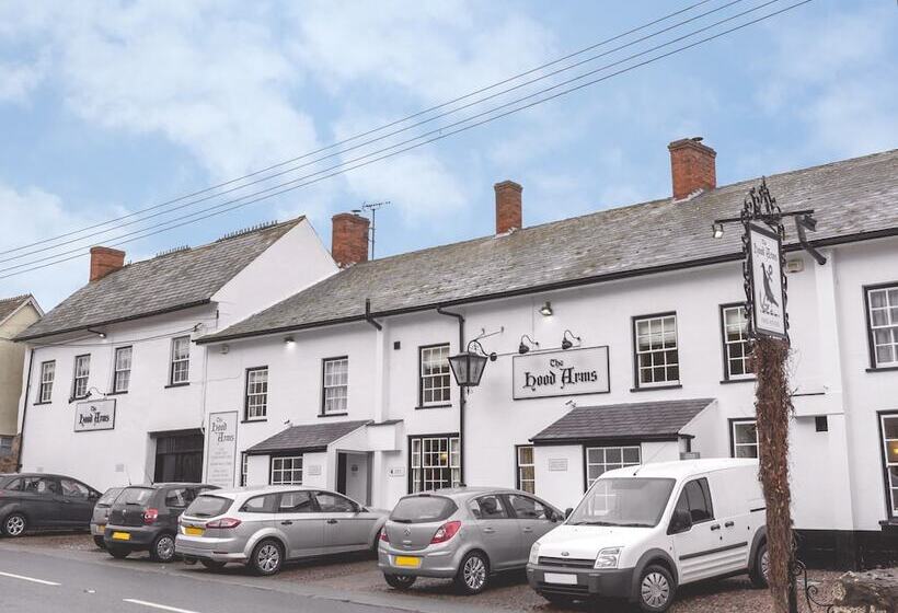 Отель The Hood Arms