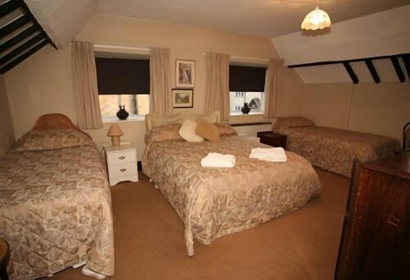 فندق The Manor Arms