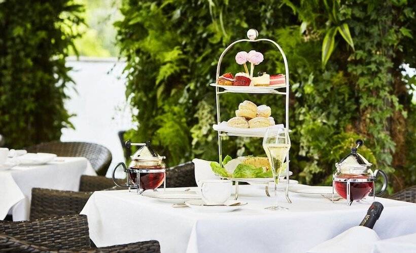 酒店 The Montague On The Gardens