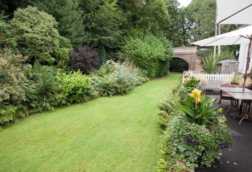 Отель The Old Railway Station