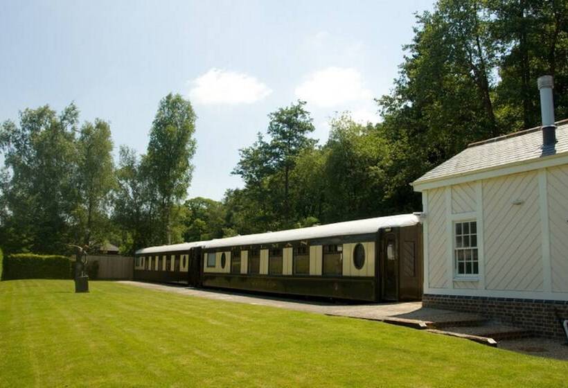 Отель The Old Railway Station