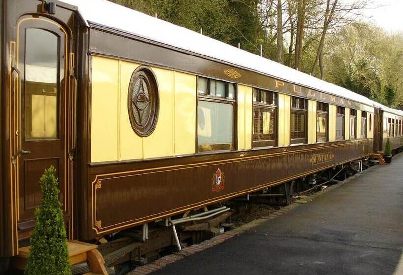 Отель The Old Railway Station