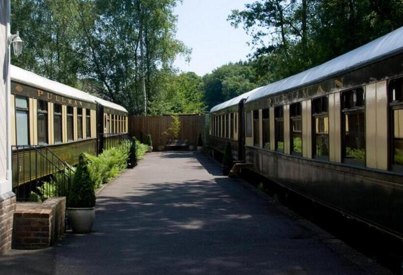 Отель The Old Railway Station