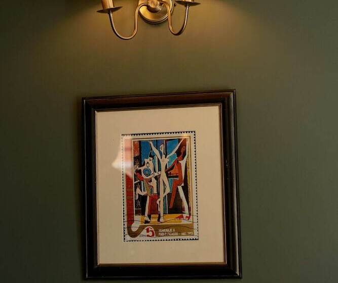 Отель The Pembroke Arms