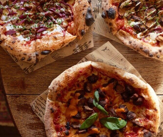 Отель The Pembroke Arms