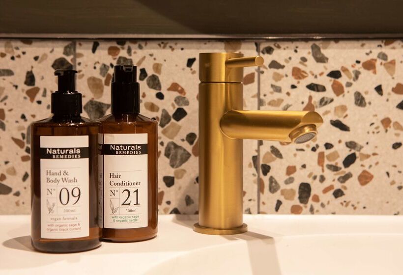 The Samuel Ryder Hotel St Albans, Tapestry Collection Hilton