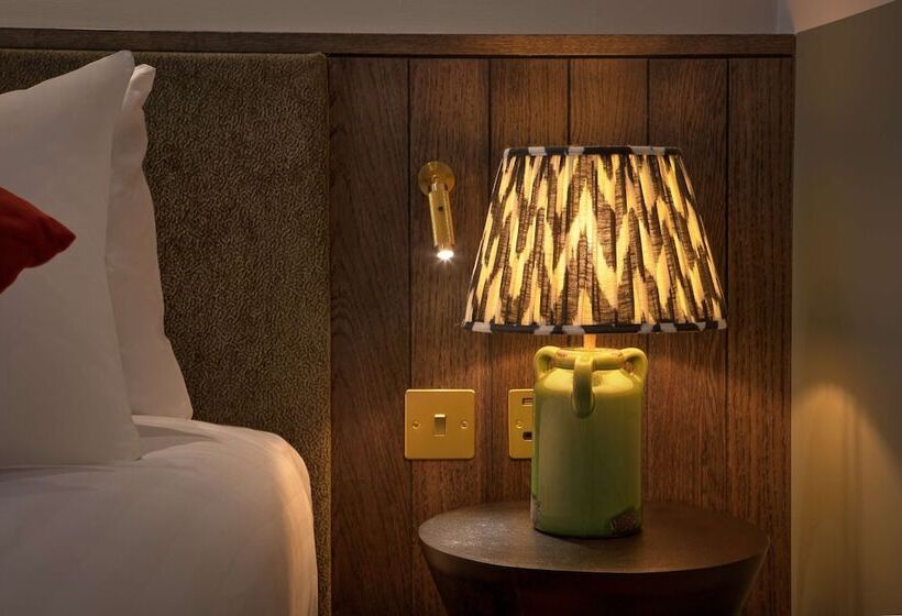 The Samuel Ryder Hotel St Albans, Tapestry Collection Hilton