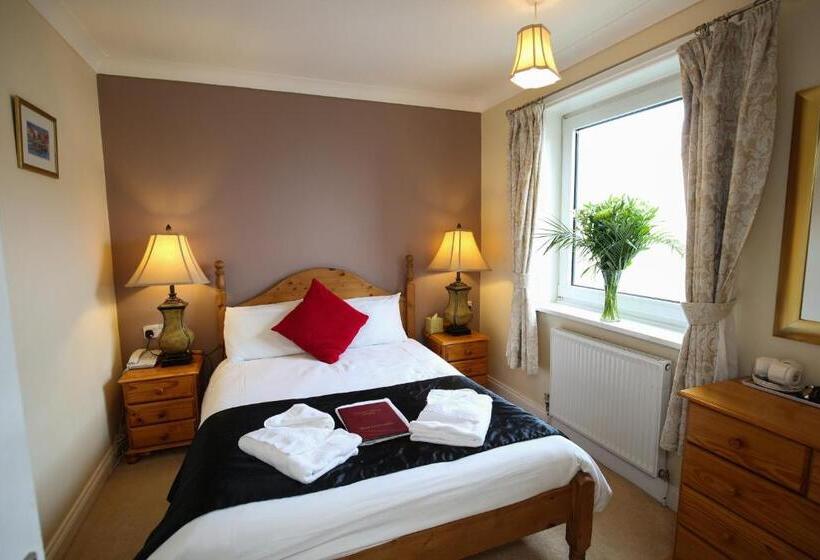 בית מלון כפרי The Seacliffe   Whitby