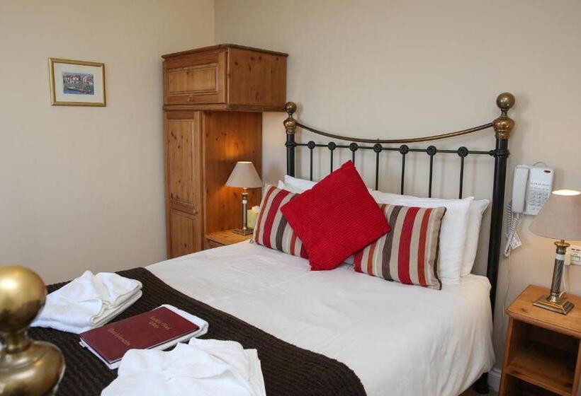 בית מלון כפרי The Seacliffe   Whitby