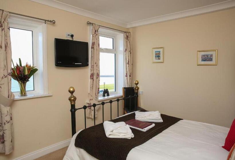 בית מלון כפרי The Seacliffe   Whitby