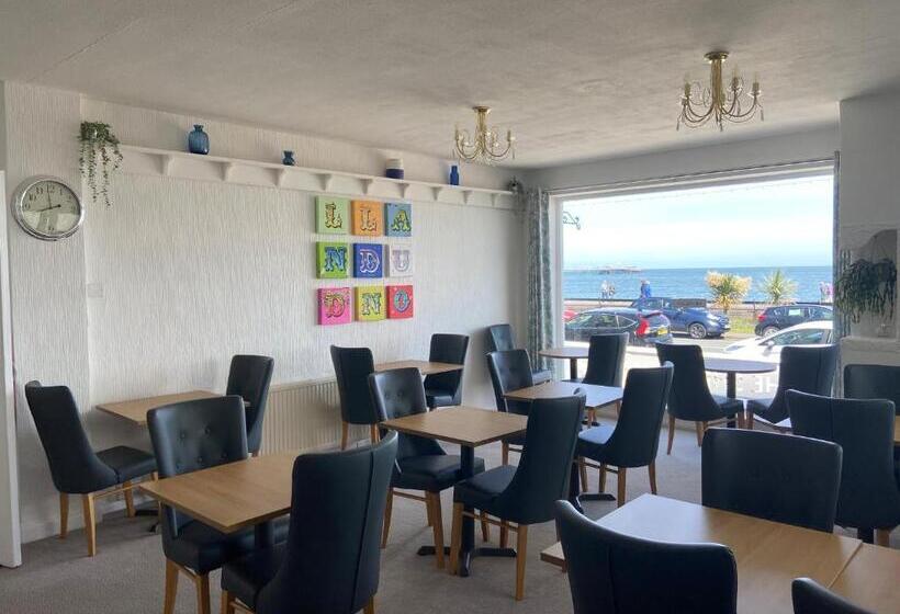 Отель The Shelbourne   Exclusivley For Adults